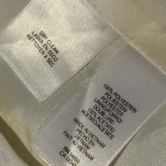 JONES STUDIO SEPARATES VANILLA LINED BLAZER WITH 3 BUTTONS SIZE 4 - Picture 4 of 6